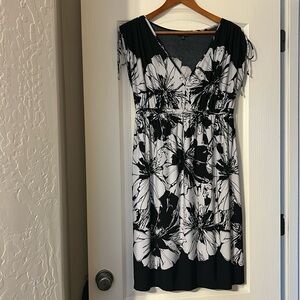 SOHO APPAREL LTD. Black & White Floral Dress